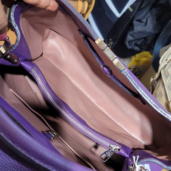 Louis Vuitton Purple Taurillon Leather Capucines MM - Picture 13 of 15